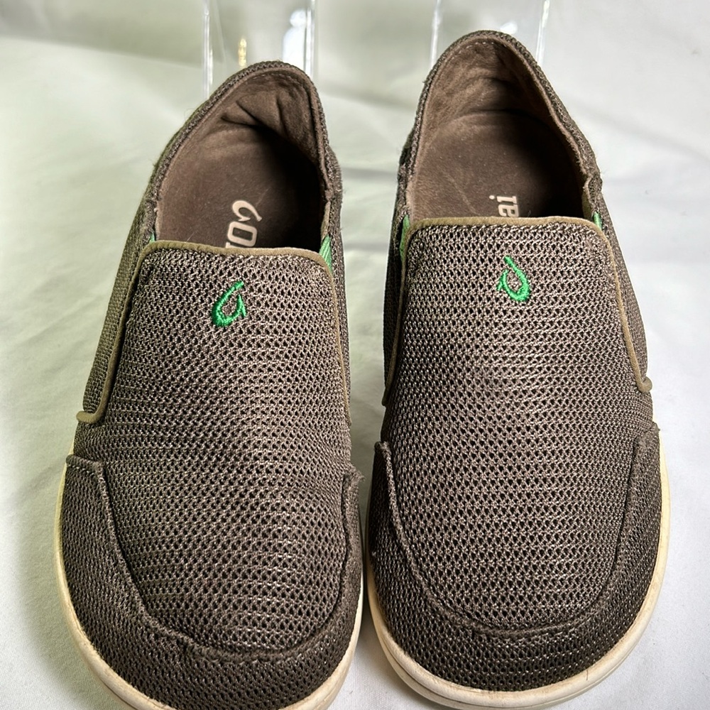Olukai Boy’s Gray W/Green logo Nohea Mesh Slip on Shoes Size 12 GUC